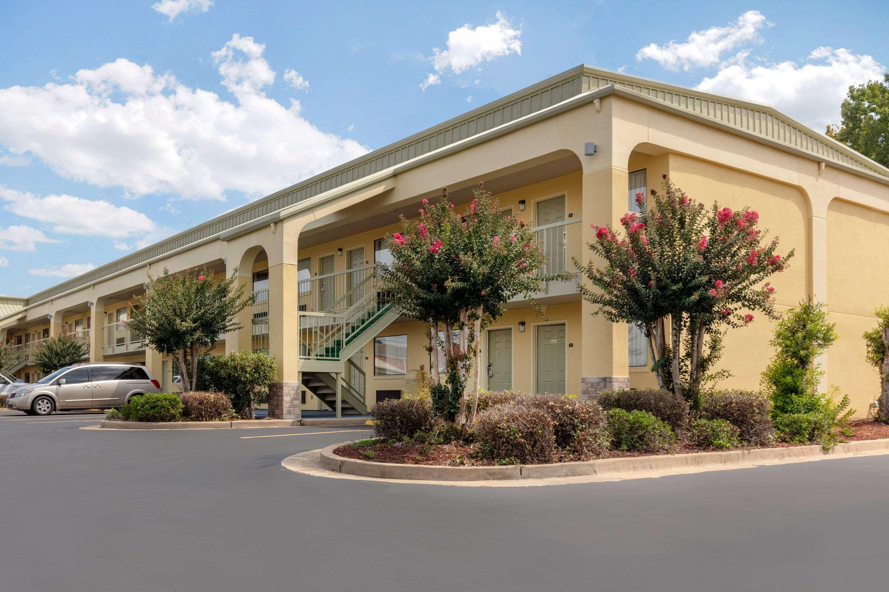 Quality Inn McComb Luaran gambar
